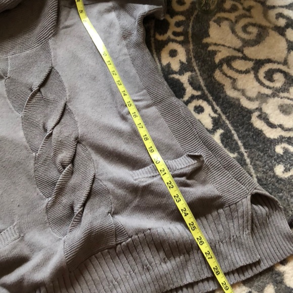 DKNY sweater - Picture 3 of 5